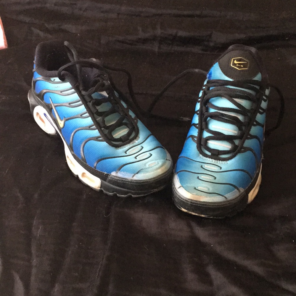 Blue Nike Air Maxes